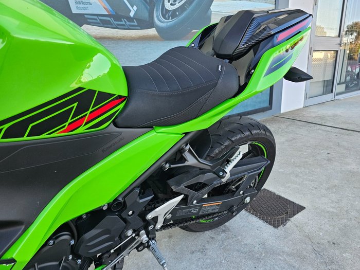 2024 Kawasaki NINJA 400 Green