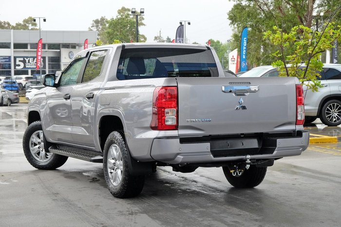 2024 Mitsubishi Triton GLX MV MY25 4X4 Dual Range Blade Silver