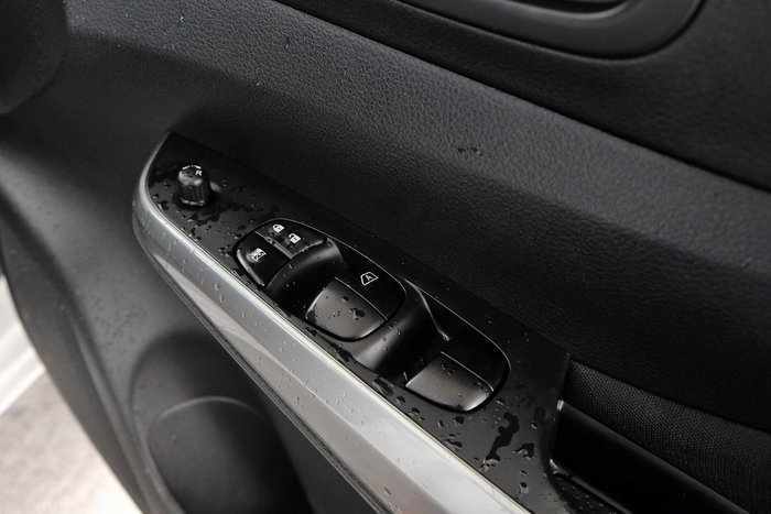 2021 Nissan Navara SL D23 MY21.5 4x2 WHITE