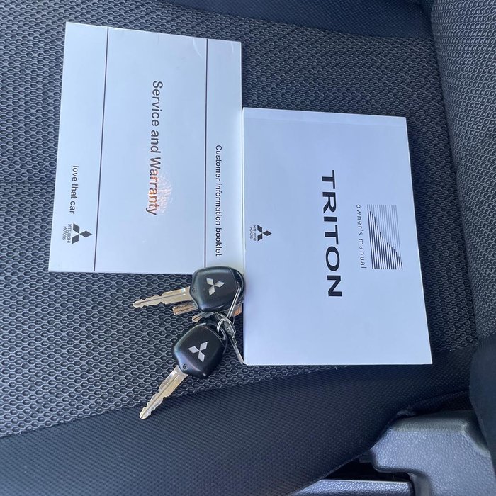 2016 Mitsubishi Triton GLS