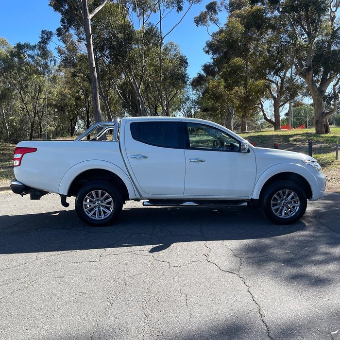 2016 Mitsubishi Triton GLS