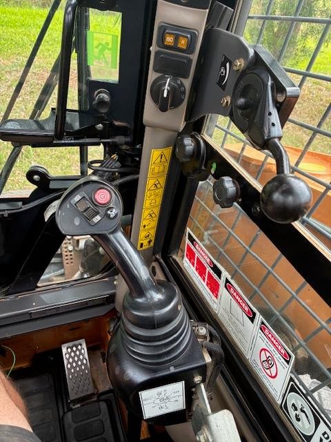 2016 CASE CONSTRUCTION Sr200 Orange