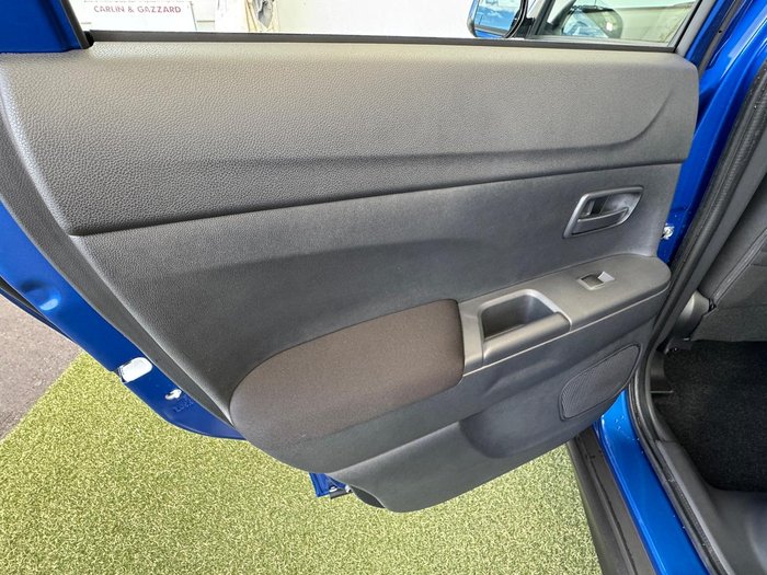 2024 Mitsubishi ASX ES