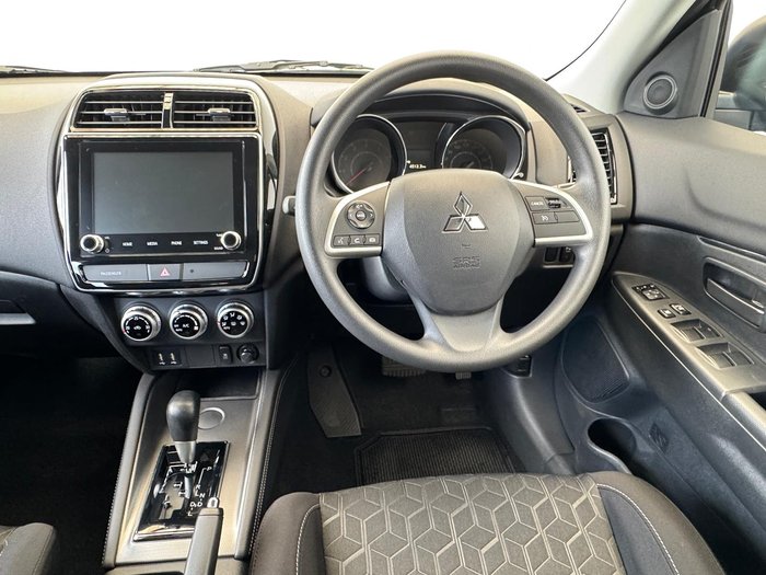 2024 Mitsubishi ASX ES