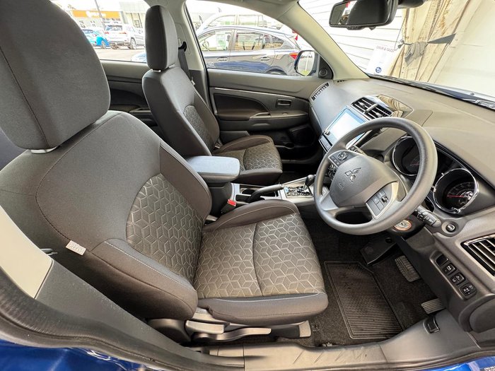 2024 Mitsubishi ASX ES