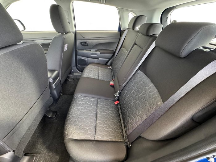 2024 Mitsubishi ASX ES