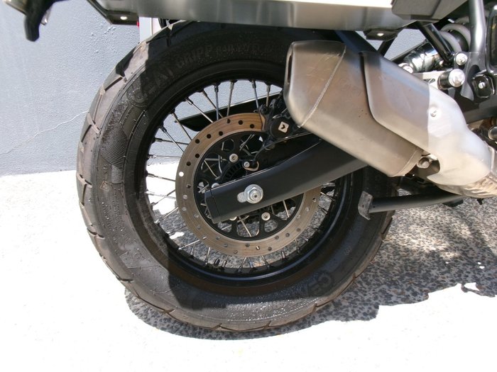 2024 ROYAL ENFIELD (SEE ALSO ENFIEL HIMALAYAN 450 White