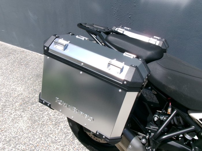 2024 ROYAL ENFIELD (SEE ALSO ENFIEL HIMALAYAN 450 White