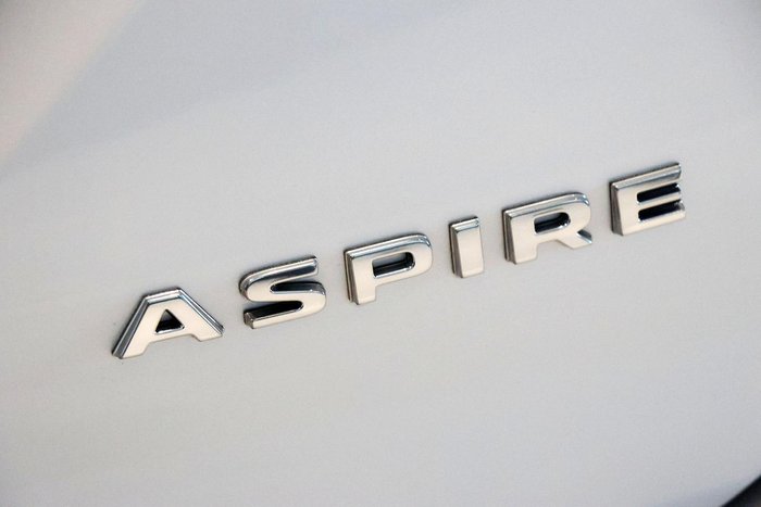 2025 Mitsubishi Outlander Aspire