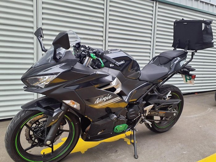 2021 Kawasaki Ninja 400 (EX400G) Ninja Grey