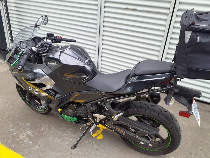 2021 Kawasaki Ninja 400 (EX400G) Ninja Grey