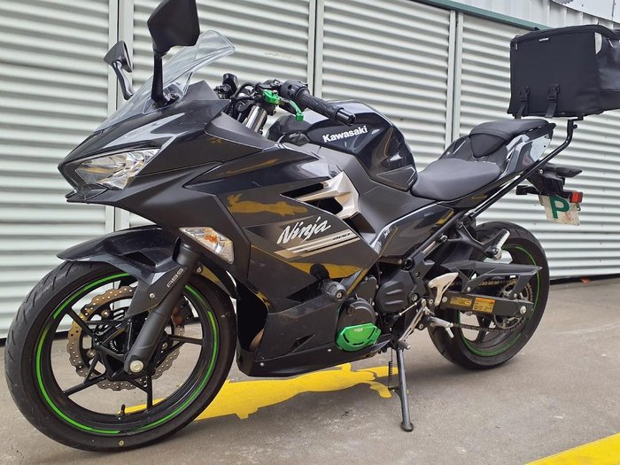 2021 Kawasaki Ninja 400 (EX400G) Ninja Grey
