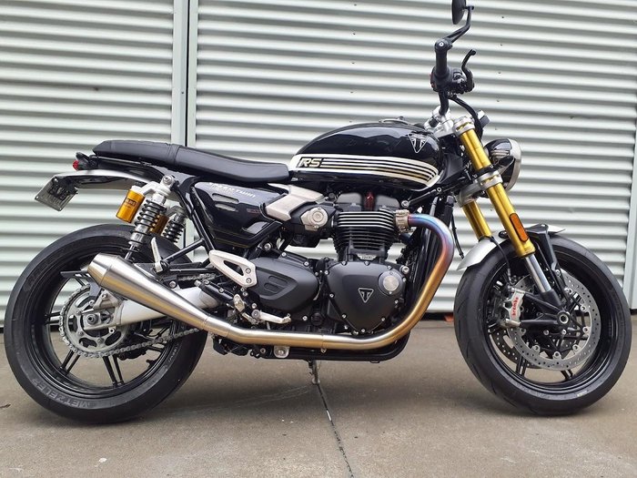 2025 Triumph Speed Twin 1200 RS Speed Twin Black