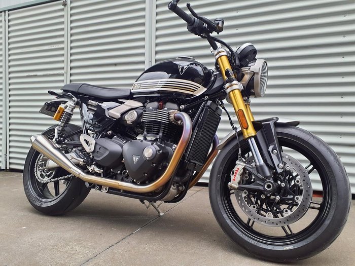2025 Triumph Speed Twin 1200 RS Speed Twin Black
