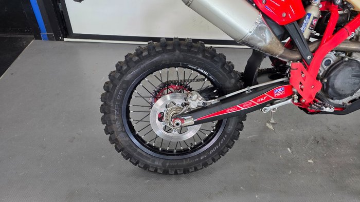 2022 BETA RR 390 4T EFI Red