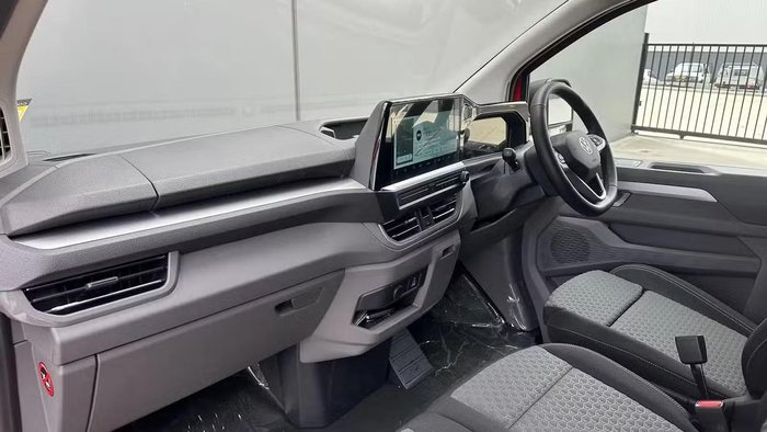 2025 Volkswagen Transporter TDI 125kW