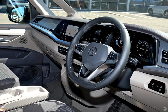 2025 Volkswagen Multivan TDI360 Life