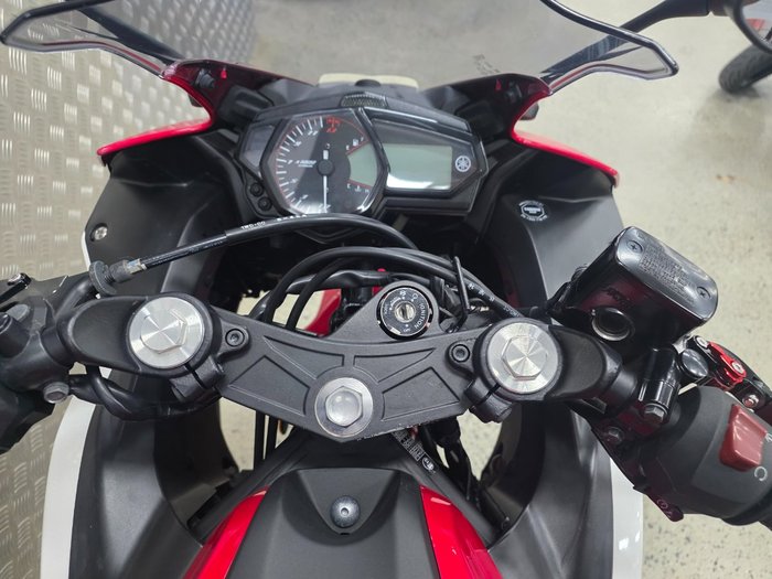 2015 Yamaha YZF-R3 RED