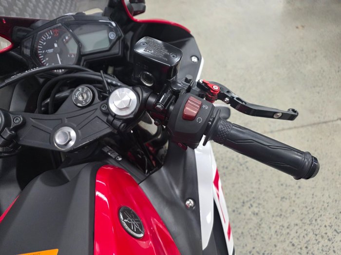 2015 Yamaha YZF-R3 RED