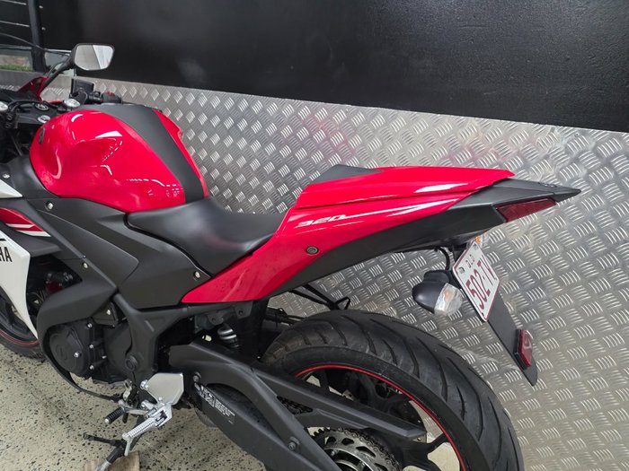 2015 Yamaha YZF-R3 RED