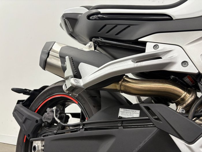 2024 CFMOTO NK ADVANCE White