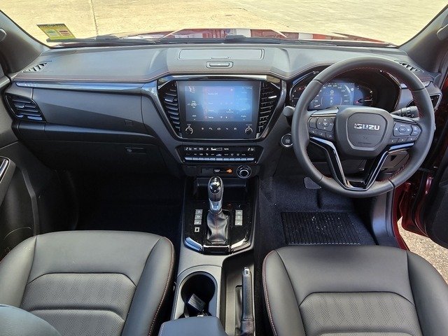 2025 Isuzu D-MAX