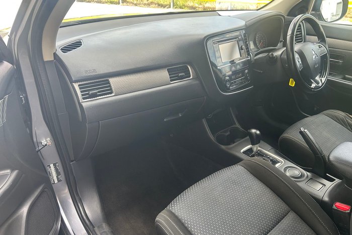 2016 Mitsubishi Outlander LS