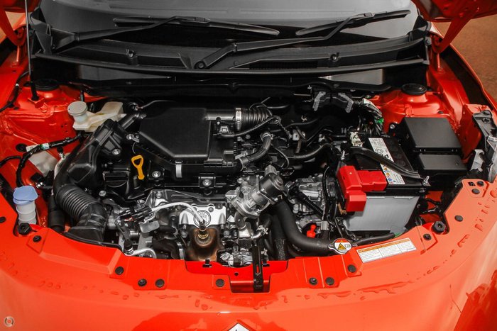 2025 Suzuki Swift Hybrid UZ Flame Orange