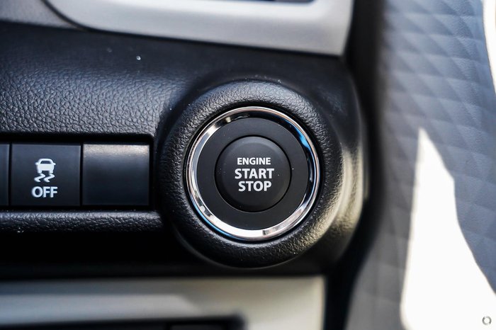 2025 Suzuki Swift Hybrid GLX UZ Premium Silver