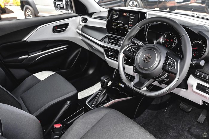 2025 Suzuki Swift Hybrid GLX UZ Premium Silver