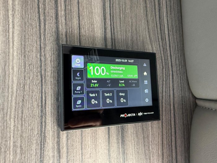 2025 Millard Mflow 19'11 Triple Bunk