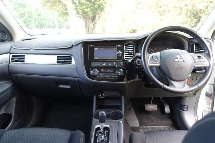 2014 Mitsubishi Outlander ES ZJ MY14.5 4X4 On Demand White