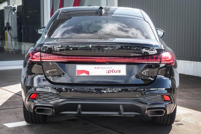 2025 Audi A5 TFSI 150kW S line