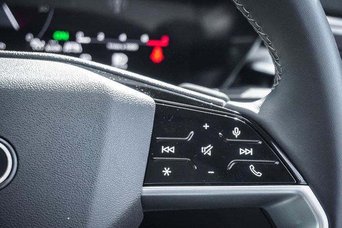 2025 Audi A5 TFSI 150kW S line