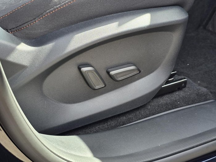 2024 MG HS Vibe AS33 MY24.5 Black Pearl