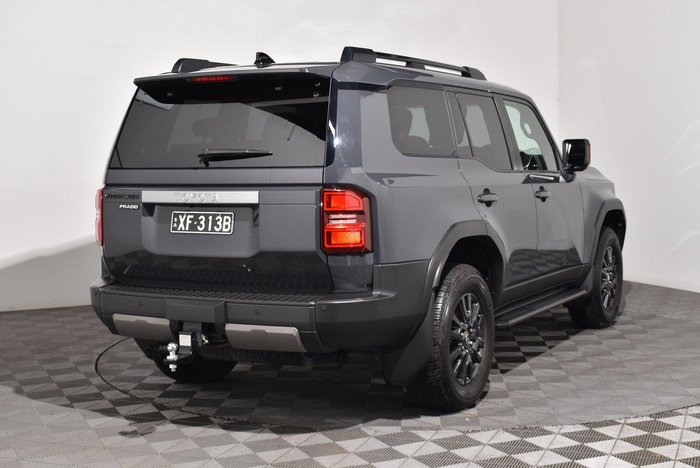 2024 Toyota Landcruiser Prado GXL