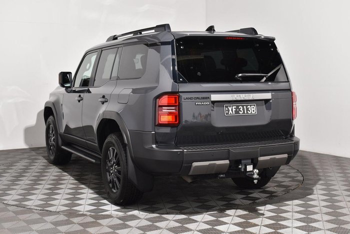 2024 Toyota Landcruiser Prado GXL