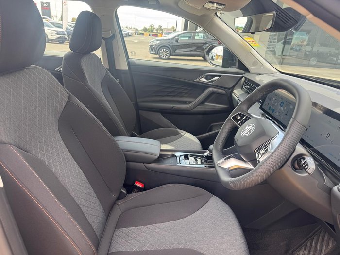 2025 MG HS Super Hybrid Excite