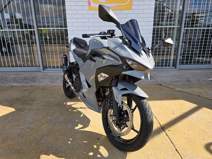 2025 Kawasaki NINJA 500 GREY