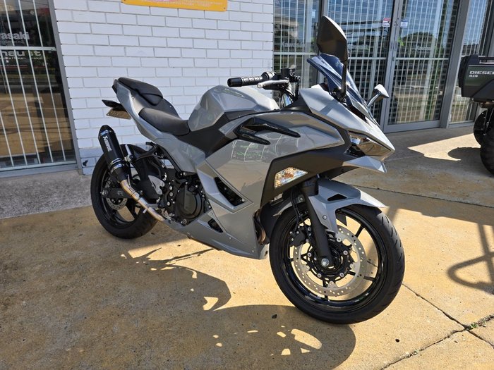 2025 Kawasaki NINJA 500 GREY