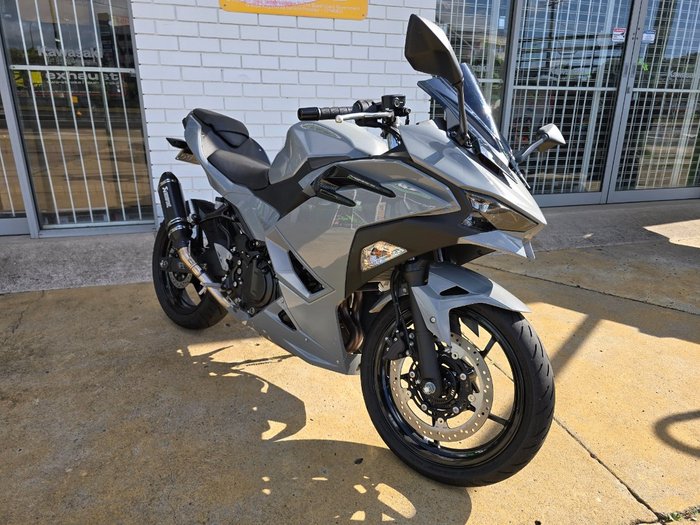 2025 Kawasaki NINJA 500 GREY