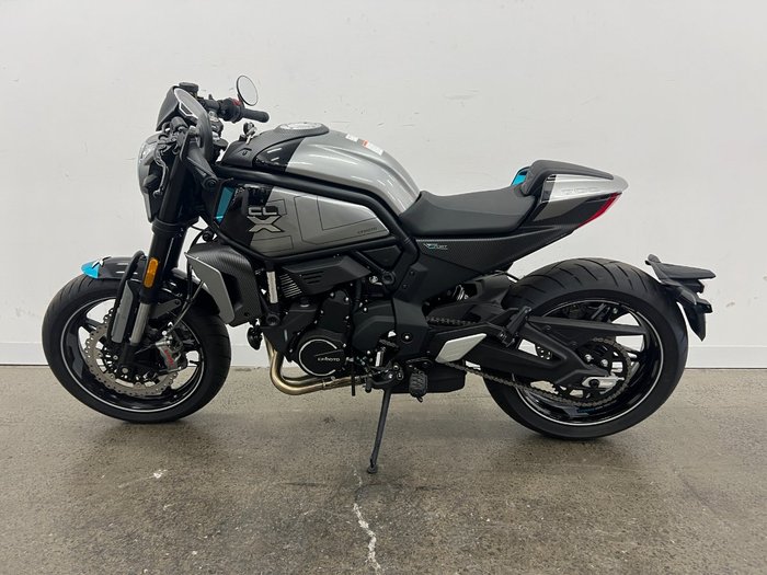 2022 CFMOTO CL-X SPORT TITANIUM GREY