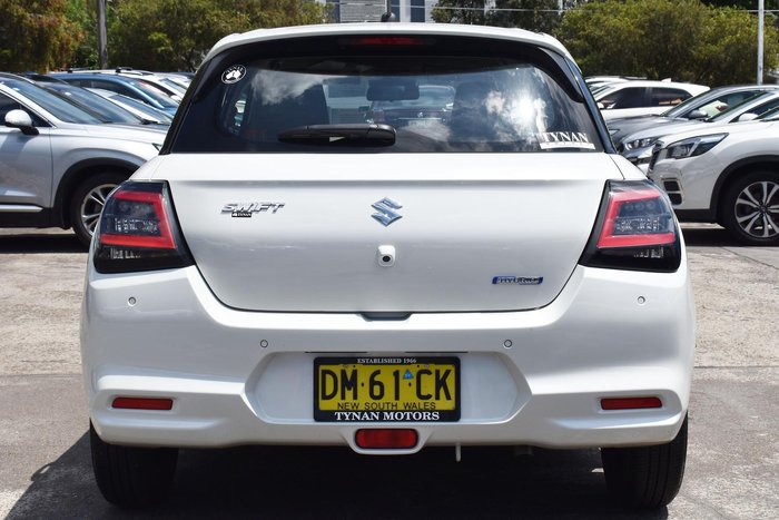 2024 Suzuki Swift Hybrid UZ Pure White