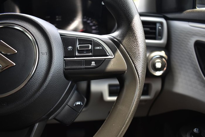 2024 Suzuki Swift Hybrid UZ Pure White