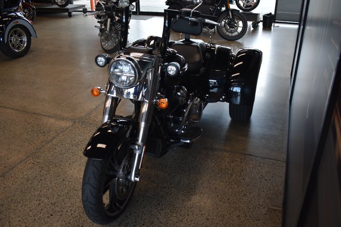 2020 Harley-davidson FLRT FREEWHEELER BLACK