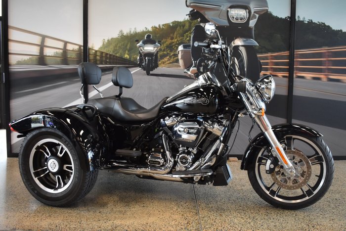 2020 Harley-davidson FLRT FREEWHEELER BLACK