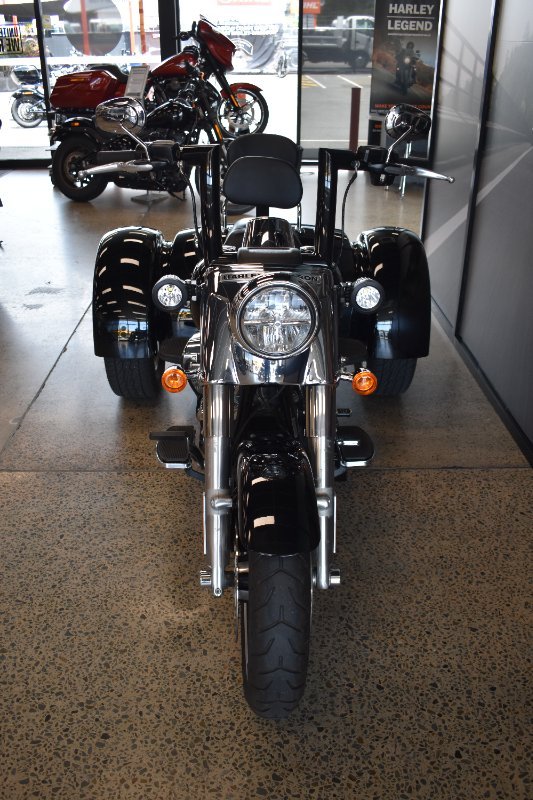 2020 Harley-davidson FLRT FREEWHEELER BLACK