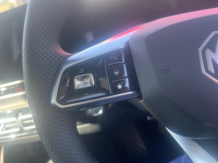 2025 MG HS Super Hybrid Essence