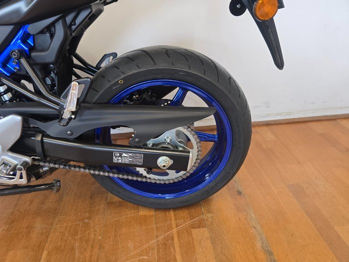 2025 Suzuki SV650 LAMS Blue and black