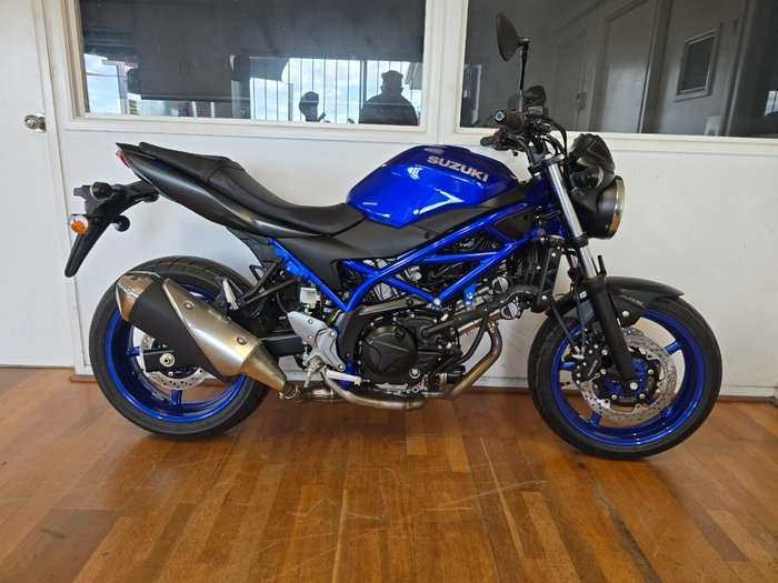 2025 Suzuki SV650 LAMS Blue and black